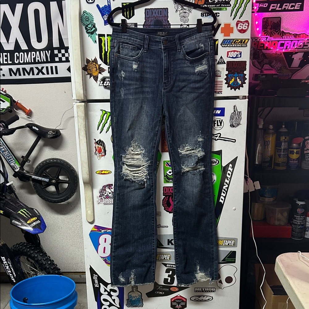 Judy Blue Distressed Slim Boot Cut Jeans (9/29)